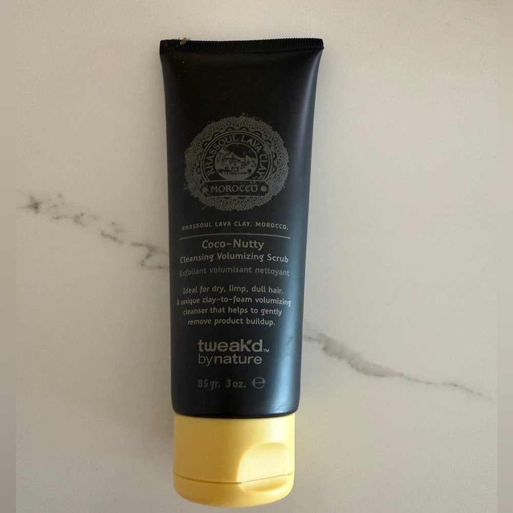 tweakd by nature Rise & Shine Coco-Nutty Volumizing Cleansing Scrub-NWT Sealed